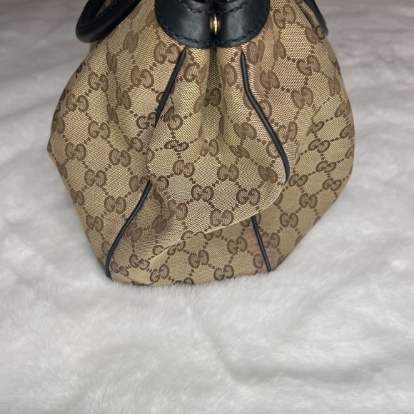 Gucci Vintage Sukey Shoulder Handbag - Picture 7 of 16